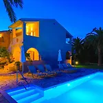 Vila Marina Mare