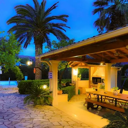 Marina Mare Villa Akharavi